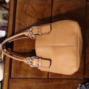 Tignanello Tan Pebble Leather Purse Handbag